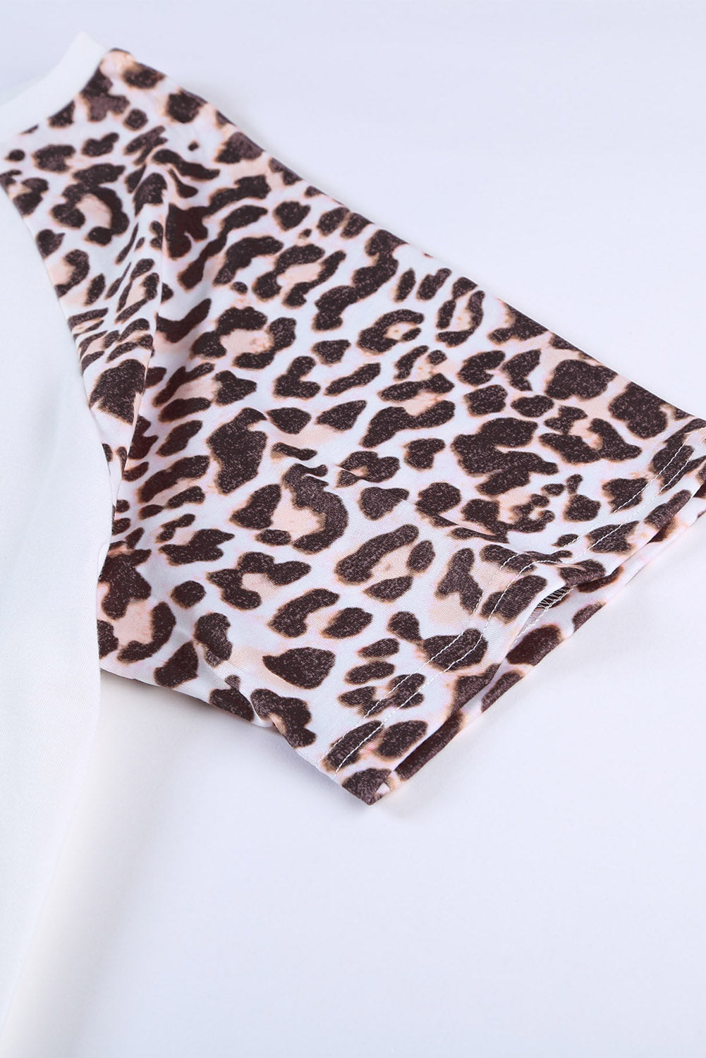White Leopard Striped Double Pocket Plus Size Tee