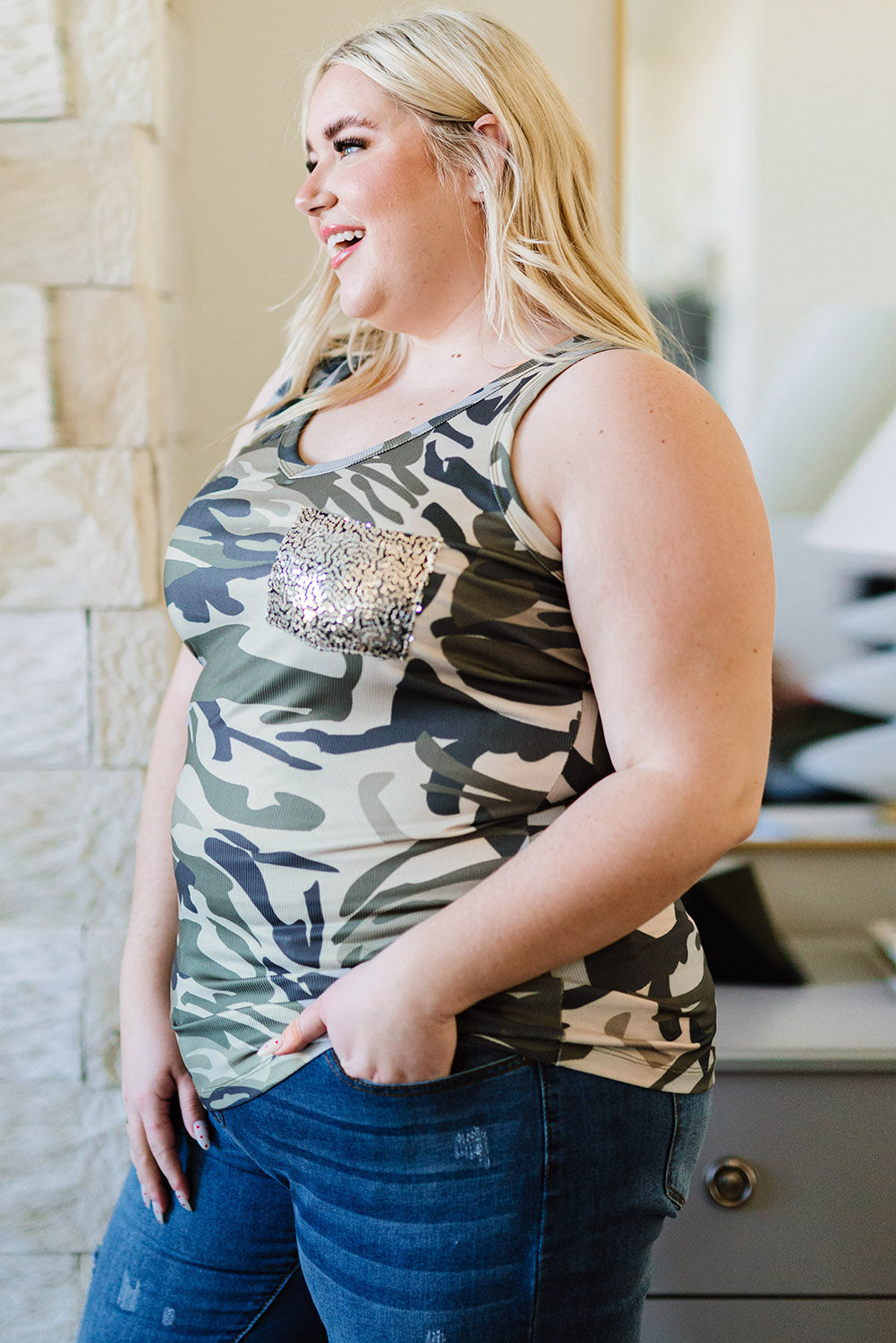 Green Sequin Pocket Camouflage Plus Size Tank Top