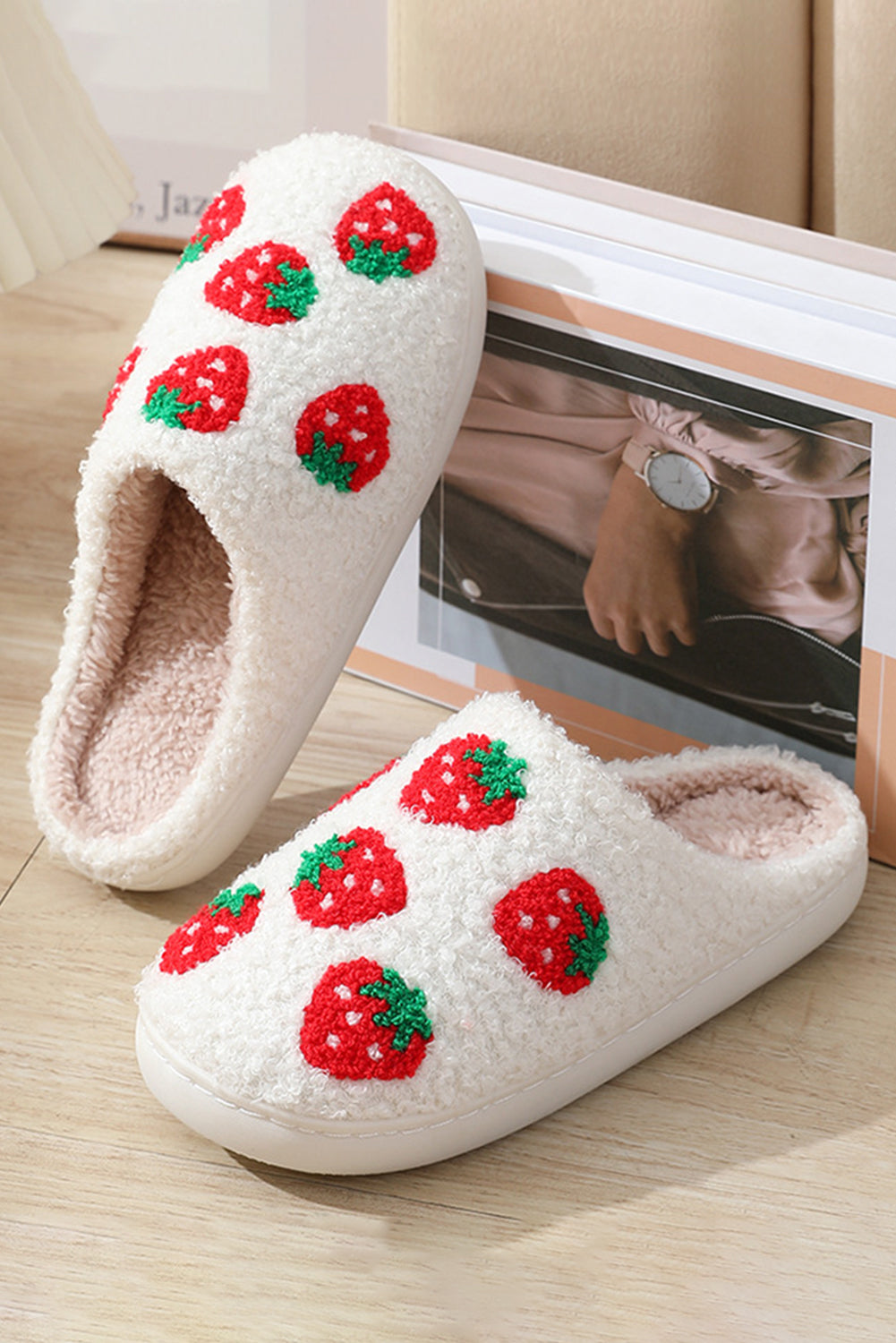 White Cute Fuzzy Strawberry Pattern Home Slippers