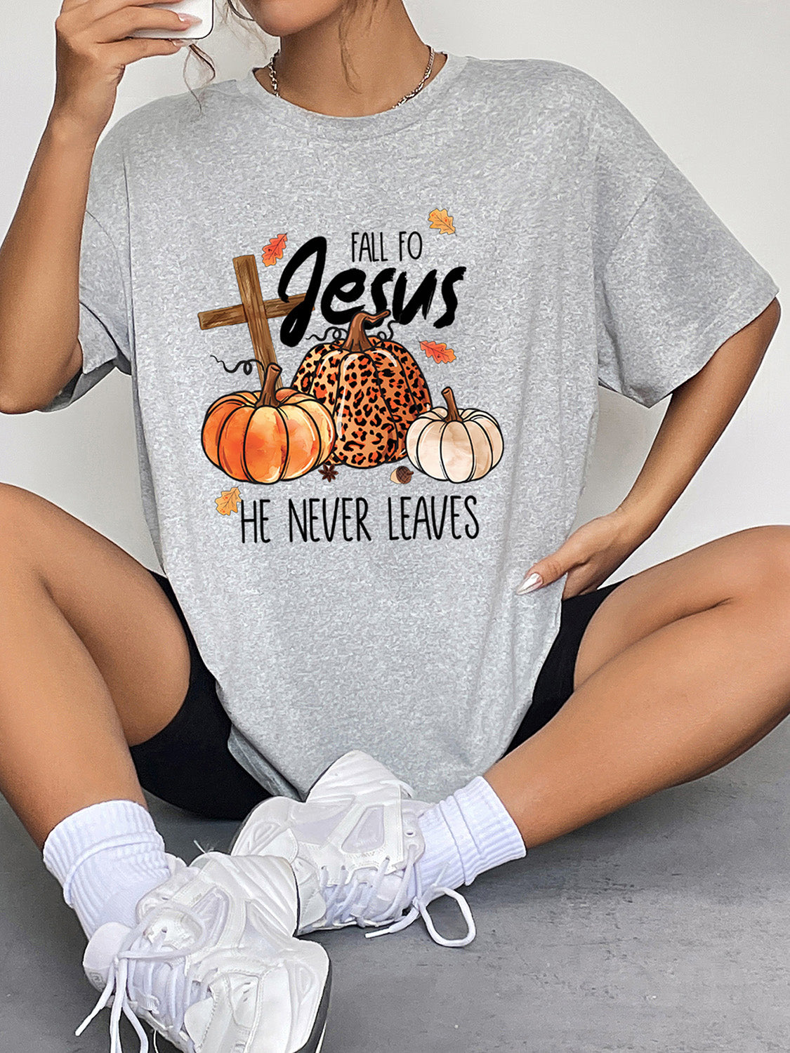 Round Neck Short Sleeve Fall Season Graphic T-Shirt